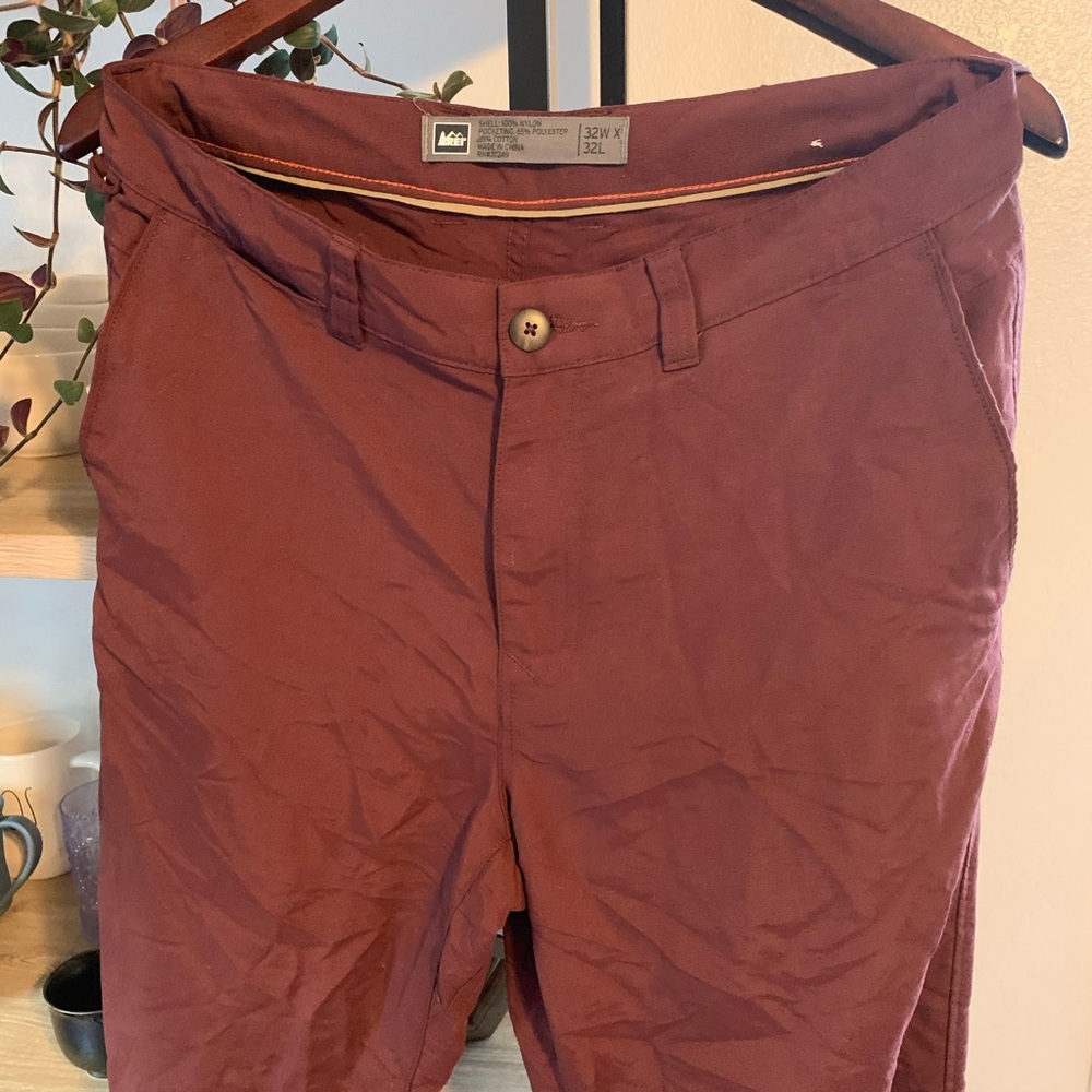 REI Pants Hiking Maroon Zippered Pockets Outdoor